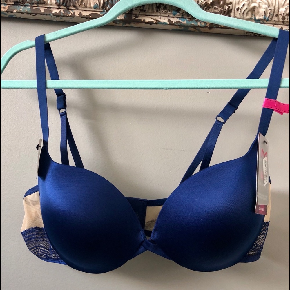Maidenform Demi Bra NWT 38C